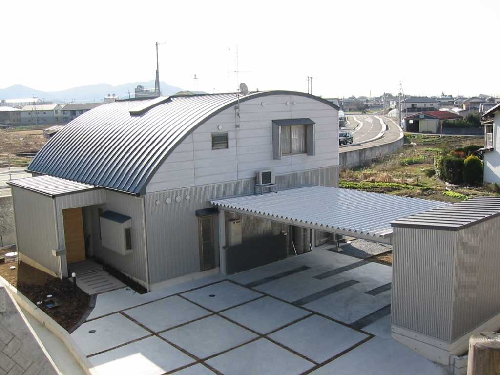 まるい屋根の家